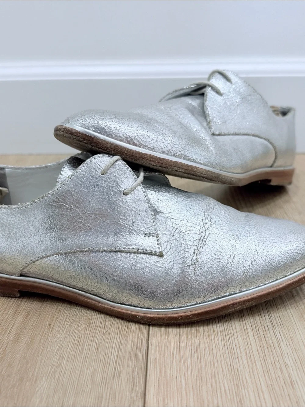 Veronique Branquinho Silver Lace-Up Flats / Oxford Shoes